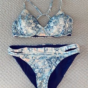 Roxy Reversible Bikini